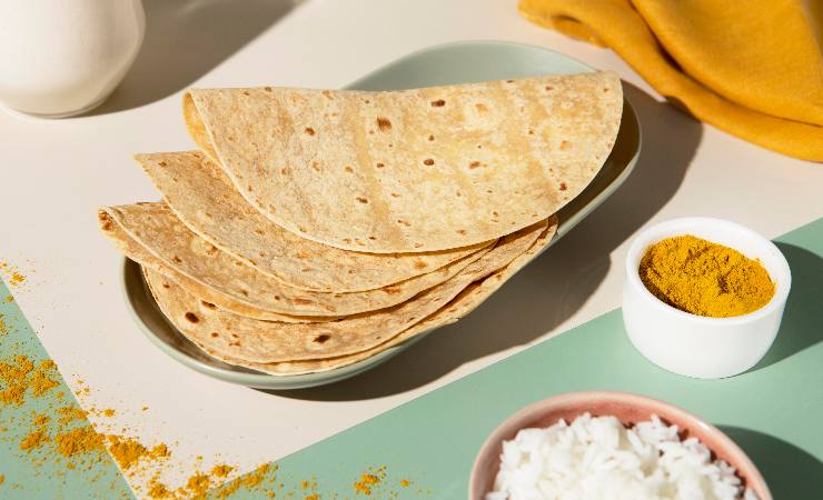 piatto di piadine di ceci