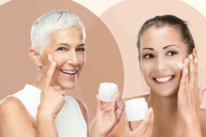 due donne di età diversa che si mettono la crema viso